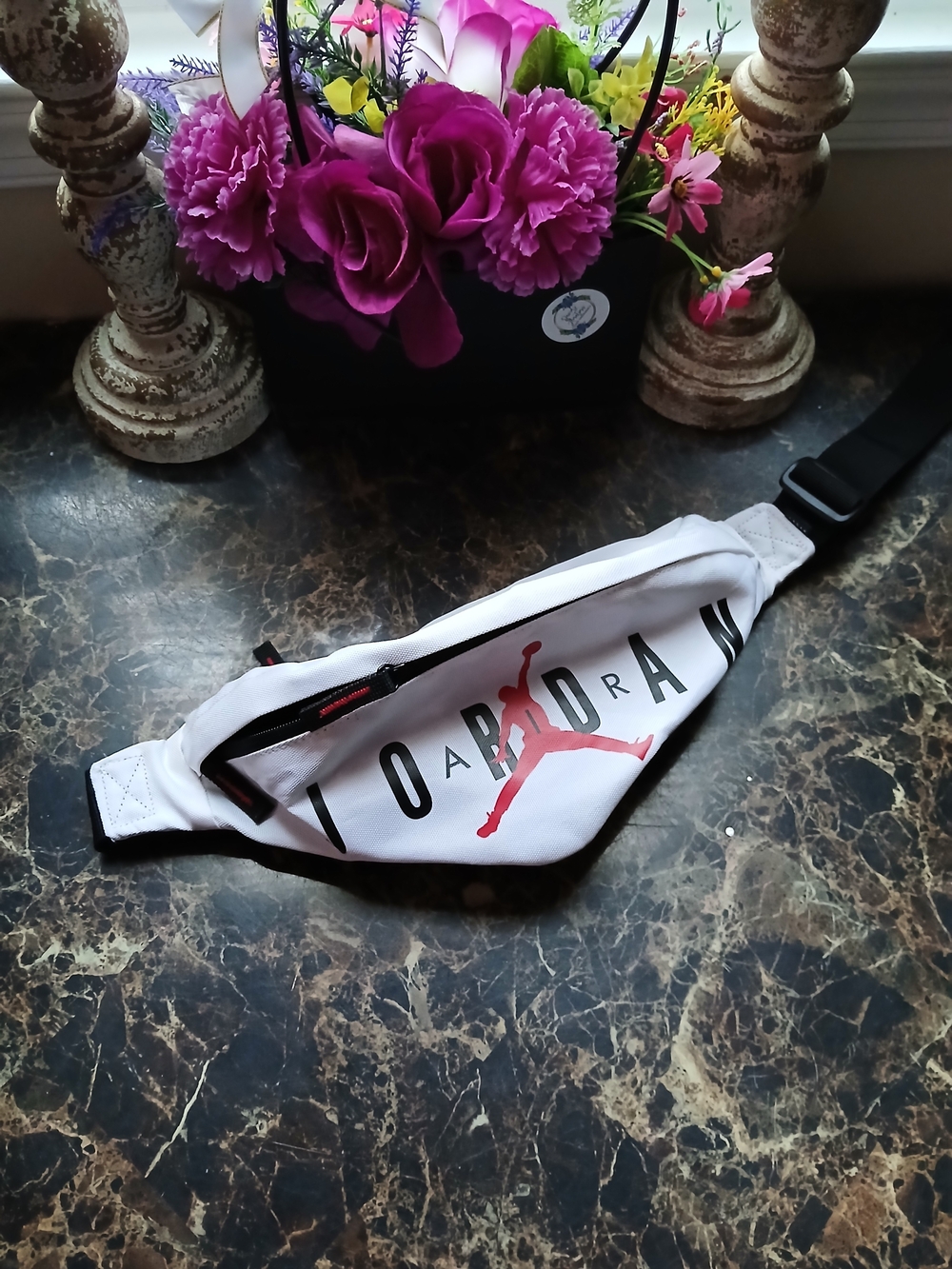Jordan Fanny Bag/Crossbody Athletic/Lifestyle  Zip Bag